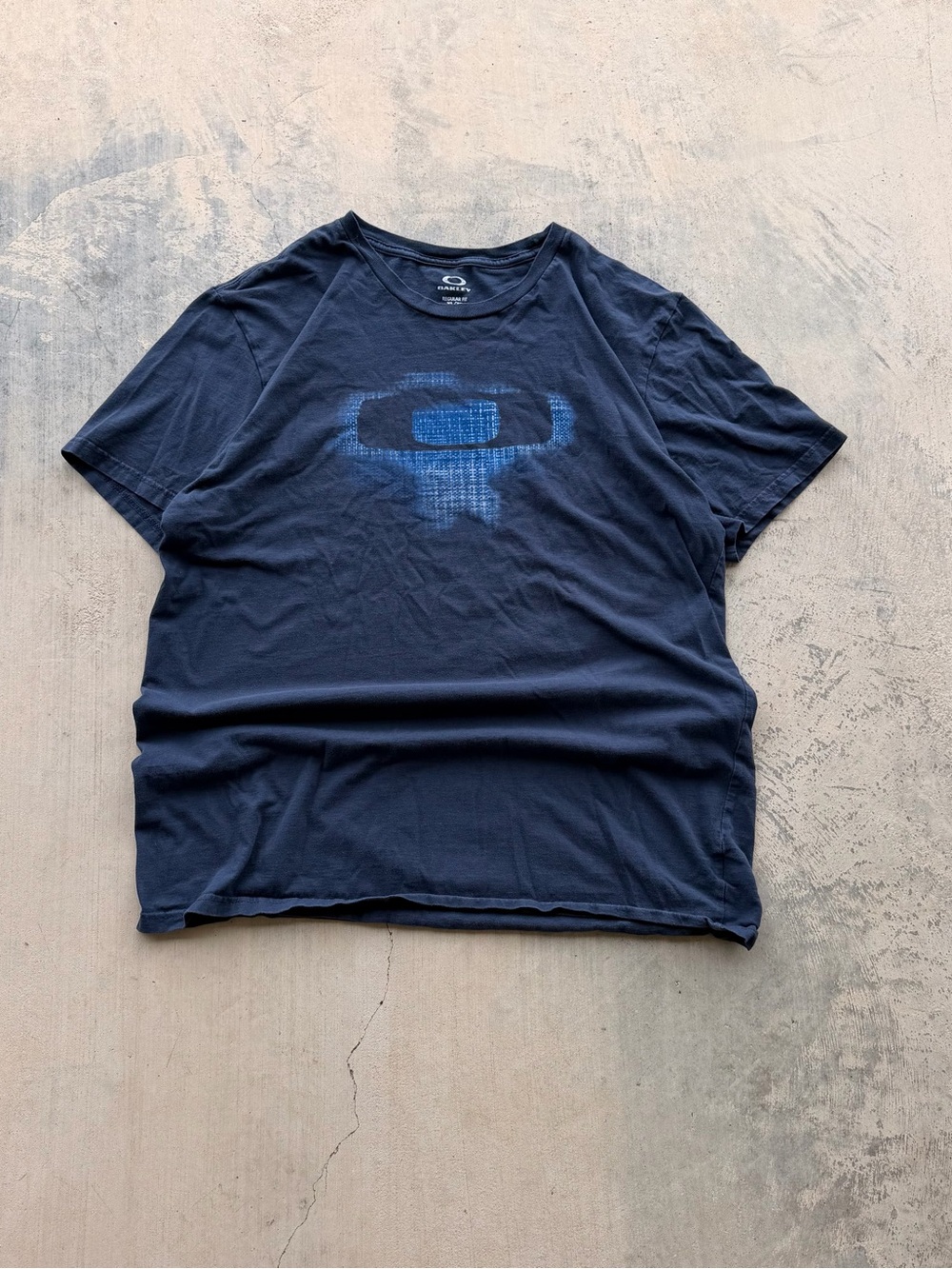 Oakley Navy Short-Sleeve bold center Logo Tee